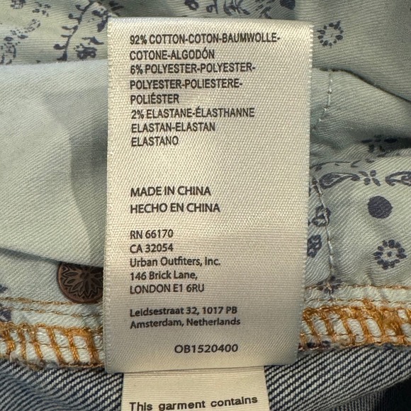 We The Free 33 (34x25) Curvy Blue Medium Wash Denim Raw Hem Women's Jeans - Picture 8 of 9